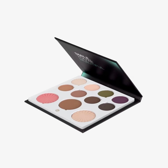 Ofra Cosmetics X Hot Mess Momma 
Unconditional Mini Mix Face Palette - Picture 6 of 14